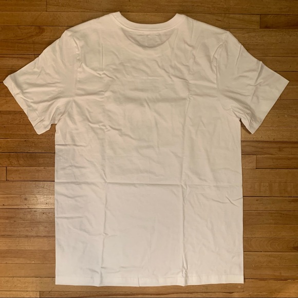 MEN'S NIKE MILWAUKEE BUCKS 2021 CHAMPIONSHIP LOCKER ROOM TEE SHIRT Size M-3XL - Picture 2 of 5